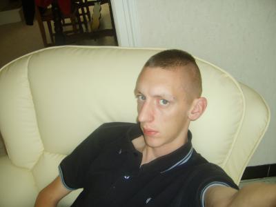 Moi 4